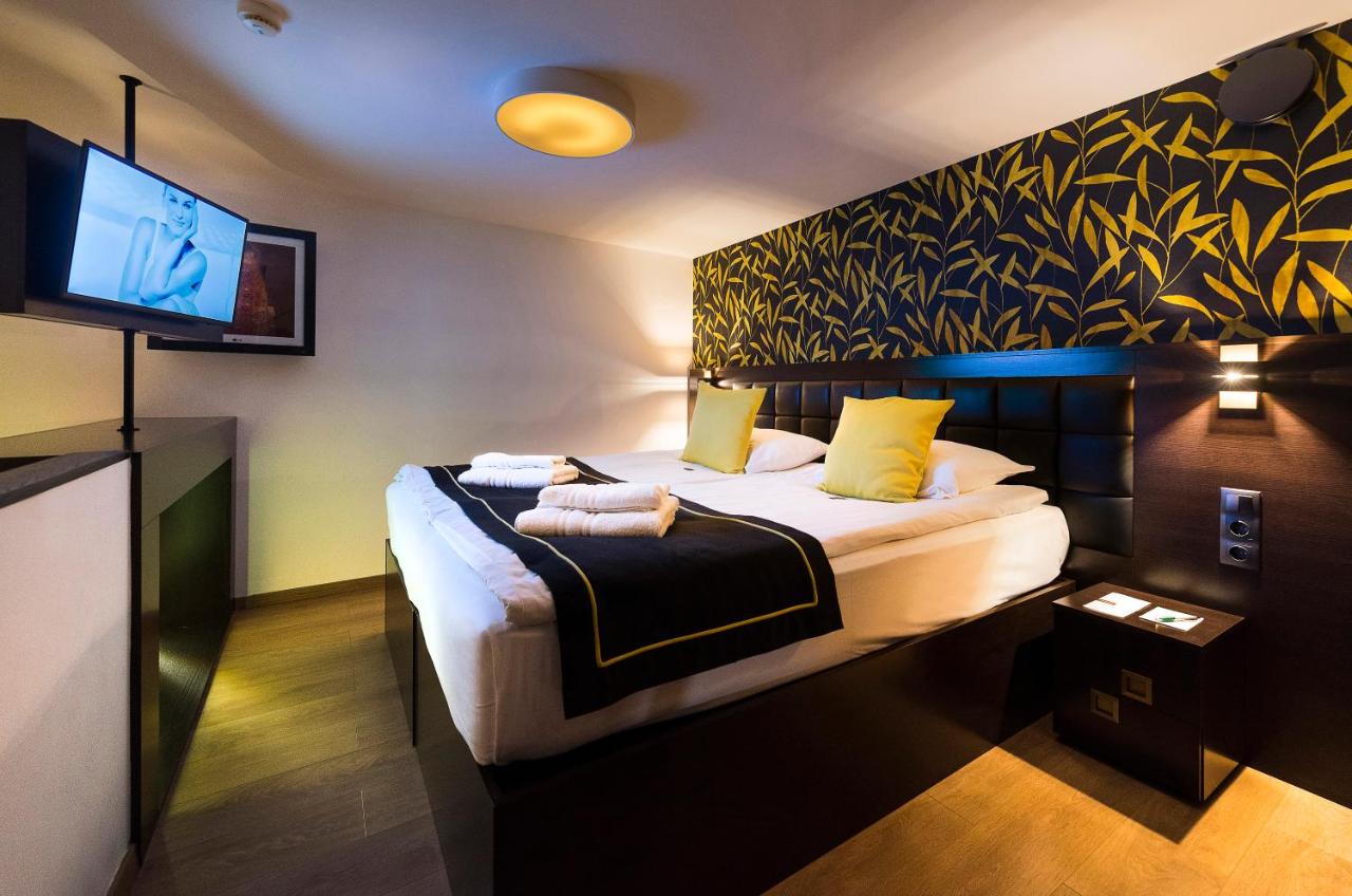 Opera Garden Hotel & Apartments