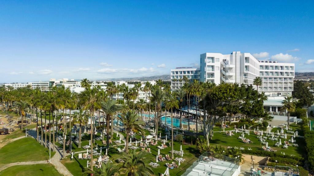 dal travel Leonardo Plaza Cypria Maris Beach Hotel & Spa