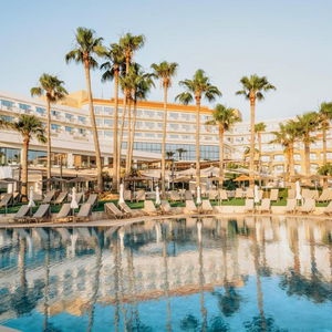 Hotel St George Beach Hotel & Spa Resort cazare Paphos