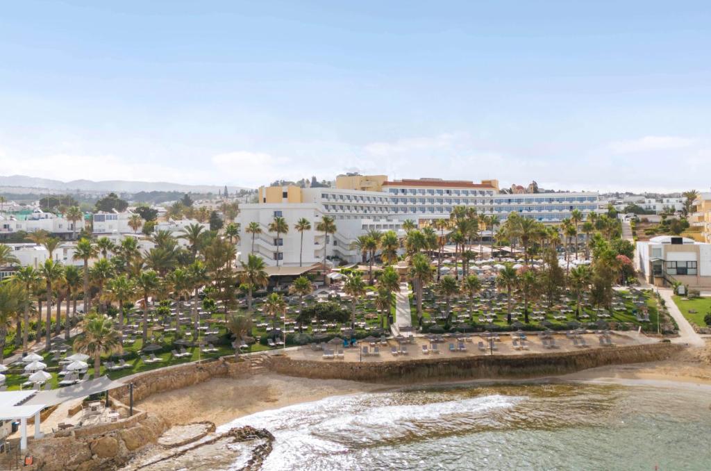 dal travel St George Beach Hotel & Spa Resort
