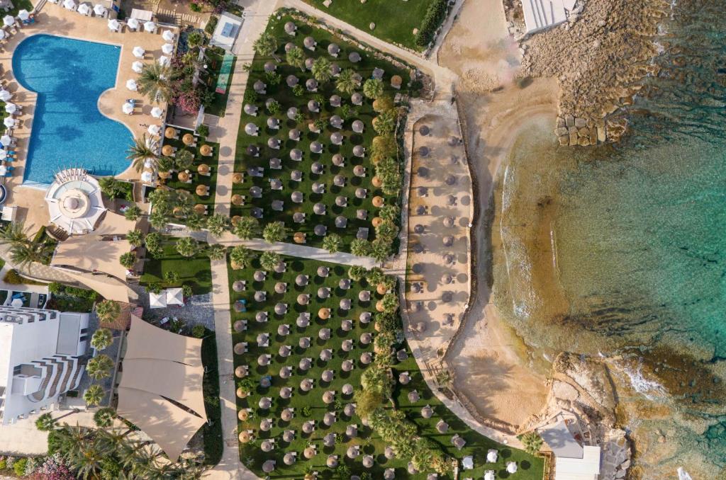 dal travel St George Beach Hotel & Spa Resort