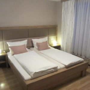 Hotel Homestay Sreš cazare Kranj