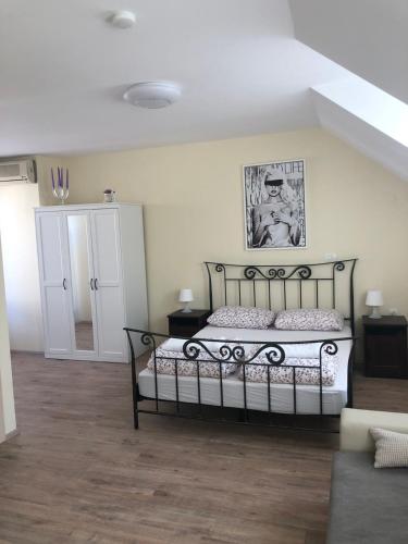 Hotel Apartments Maria