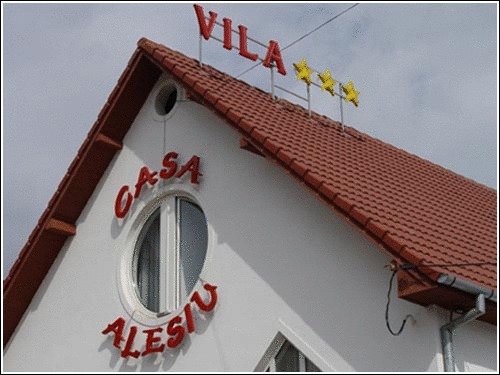 Vila "Casa Alesiv"