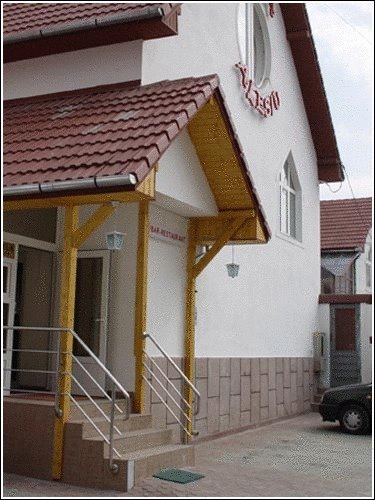 Vila "Casa Alesiv"