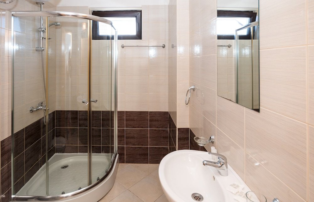 Hotel Charming 1 Bedroom Apartment For Up To 4 Guests