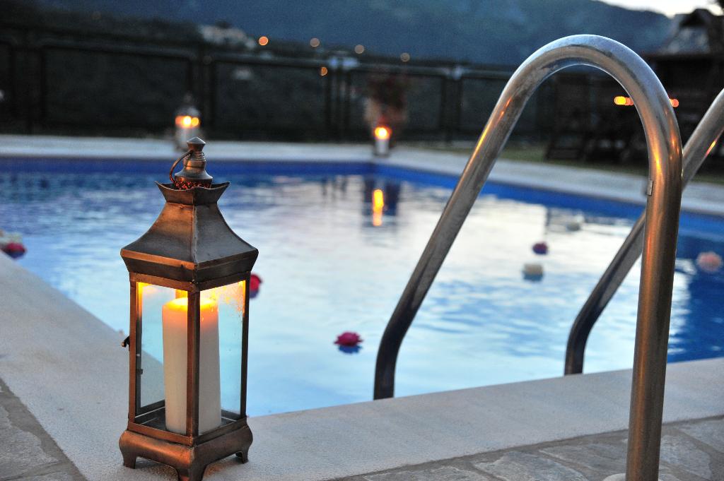 Four Seasons Villas