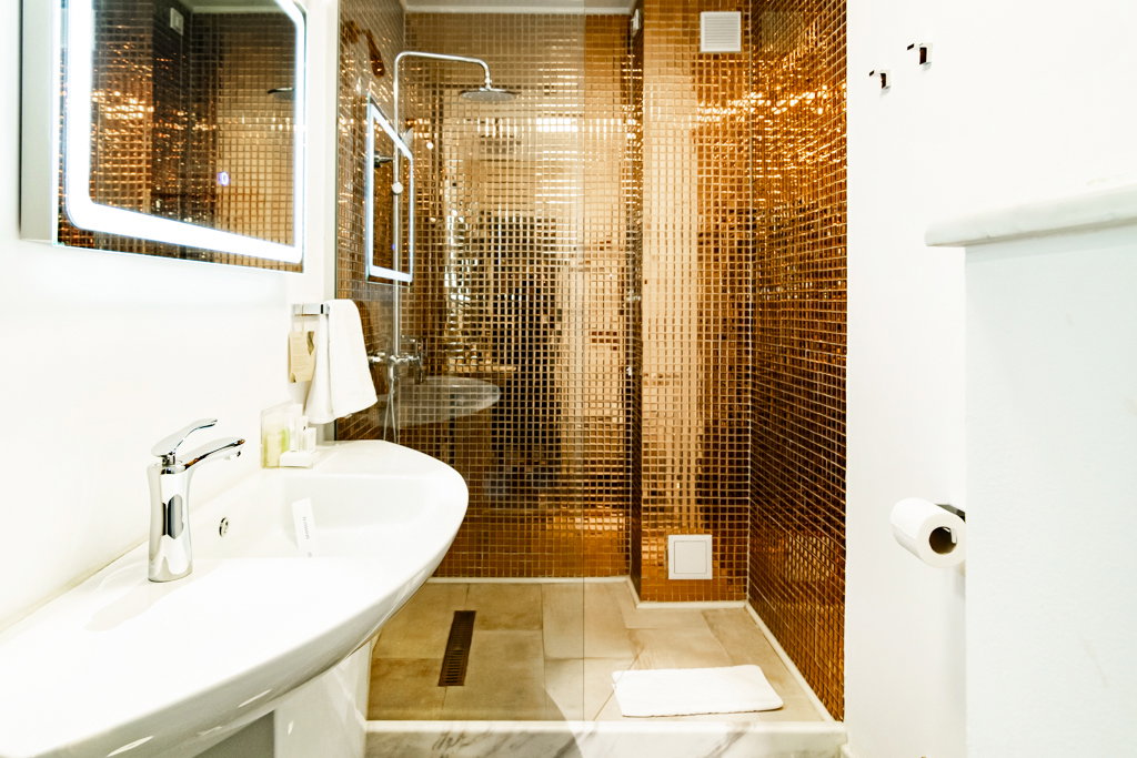 Lido By Phoenicia