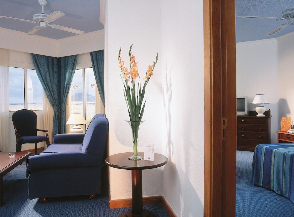 Hotel Riu Oliva Beach Resort