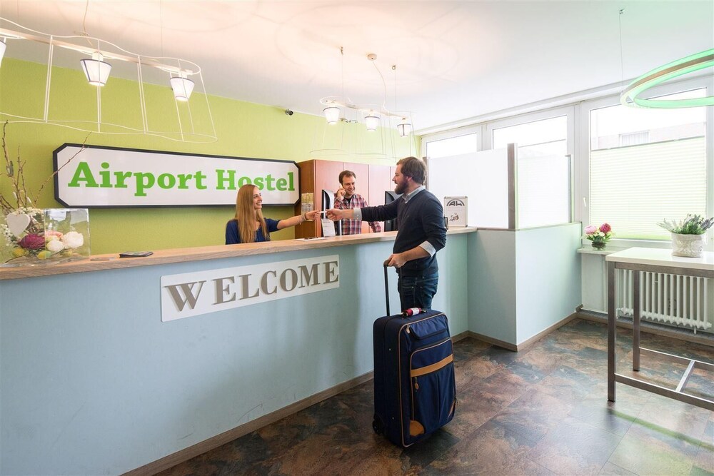 Hotel Airport Hostel