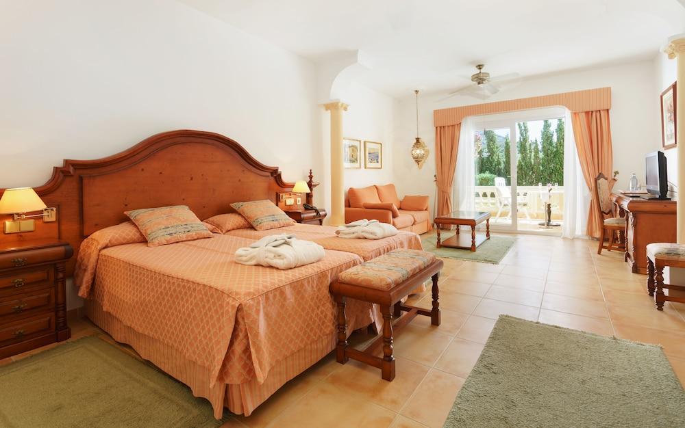La Moraleja The Quiet Hotel