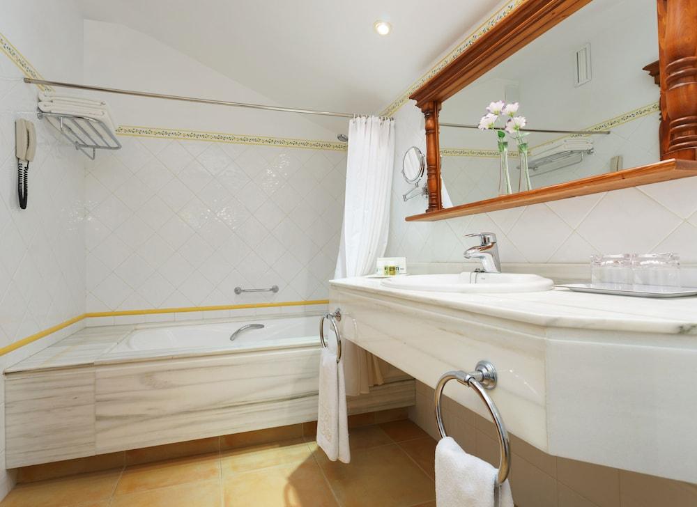 dal travel La Moraleja The Quiet Hotel