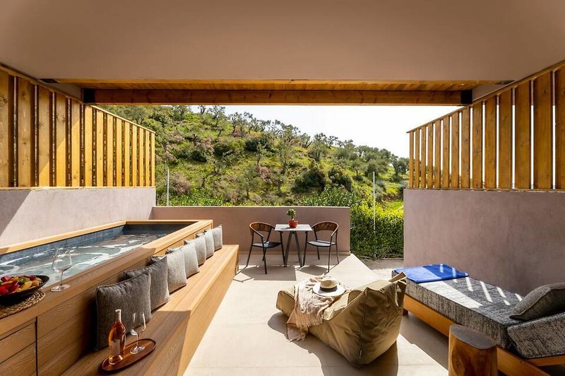 Skiathos Avaton Suites And Villas