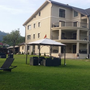 Hotel Pensiunea Gradinile Romane 4* cazare Chiriteni