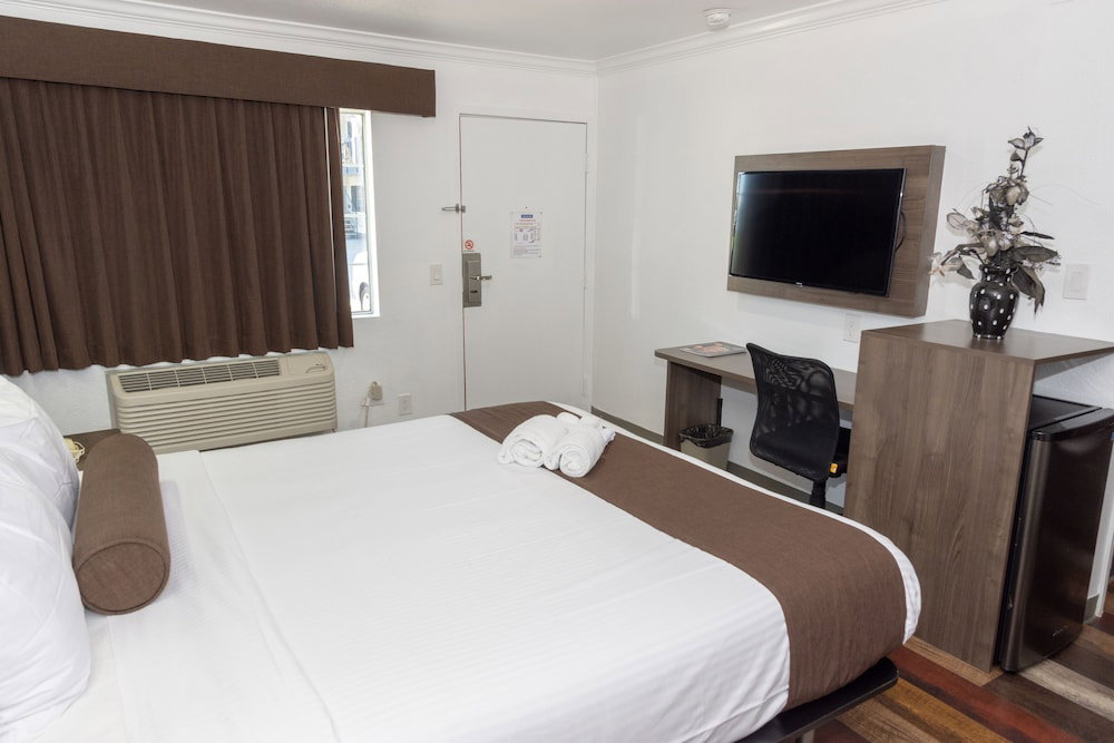 Hotel Value Inn Bellflower