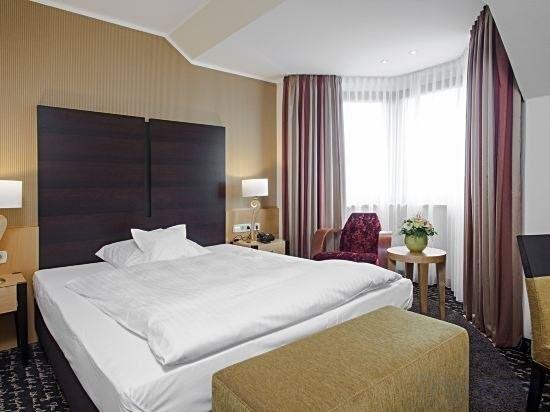 Hotel Hotel Roshop