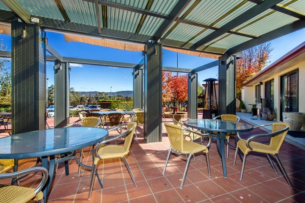 Hotel Alpha Hotel Canberra