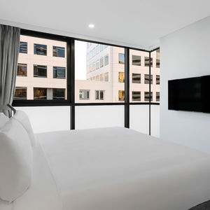 Hotel Meriton Suites Canberra cazare Canberra