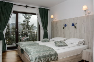 Hotel Hilltop cazare Predeal