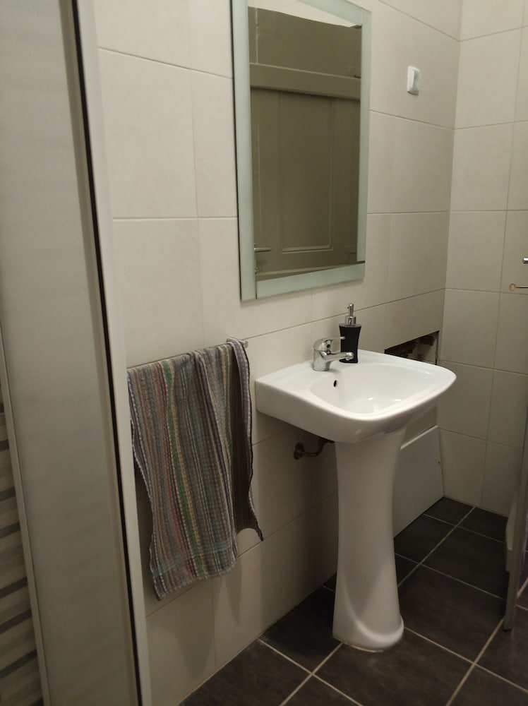 Hotel Sleep And Go Faro Airport Guest House