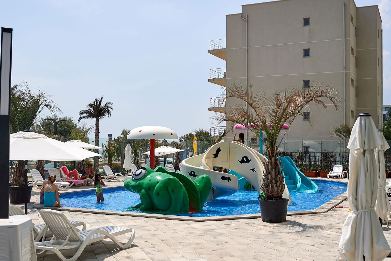 Hotel Apartament Alezii