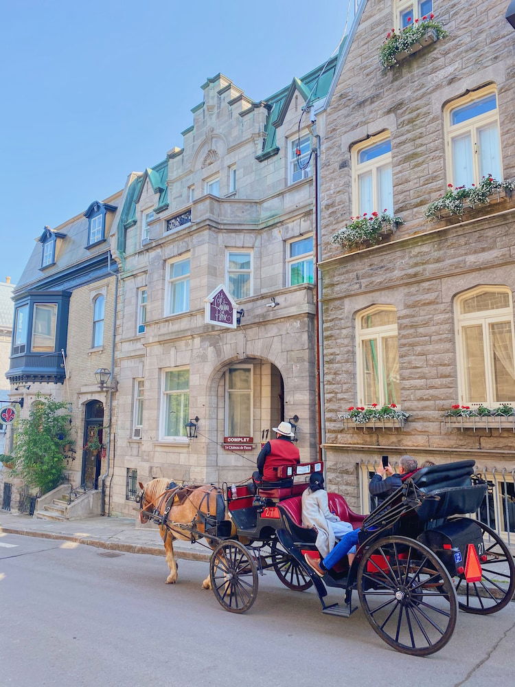 Hotel Chateau De Pierre