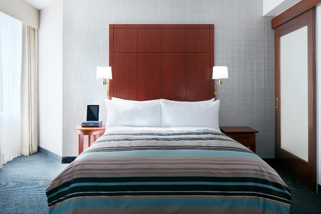 Hotel Club Quarters Hotel, Central Loop, Chicago