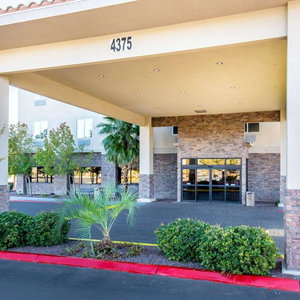 Hotel Comfort Inn & Suites Las Vegas Nellis cazare Las Vegas