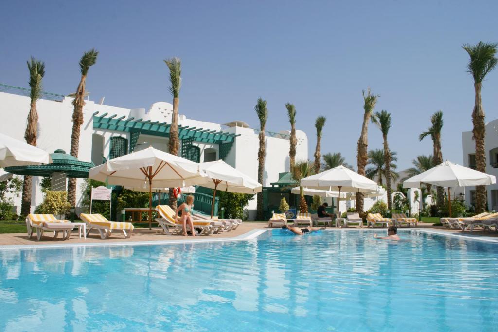 dal travel Falcon Hills Hotel