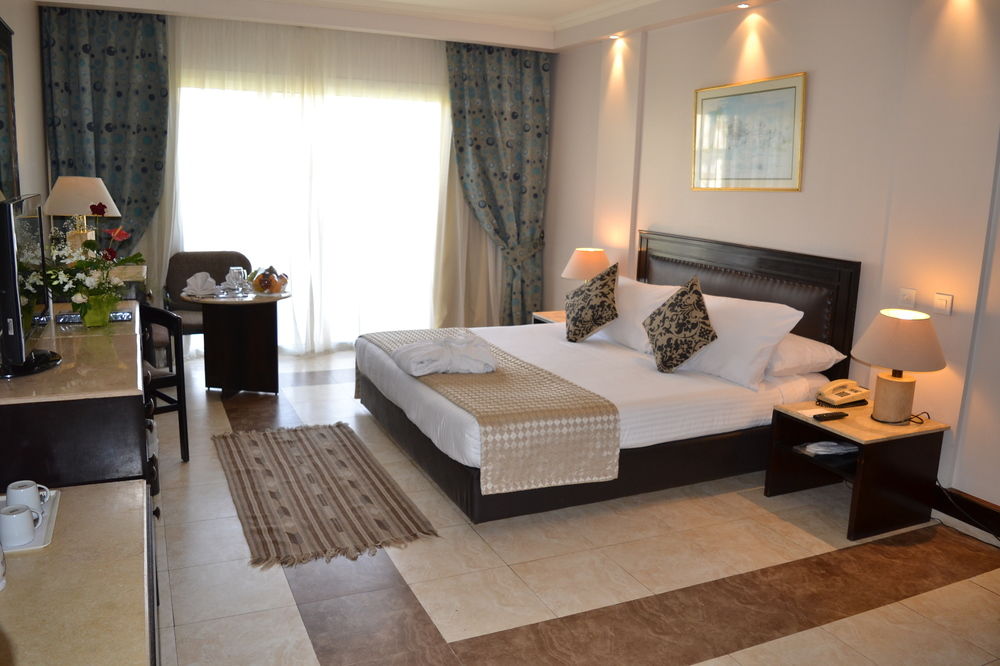 Hotel Pyramids Park Resort Hotel