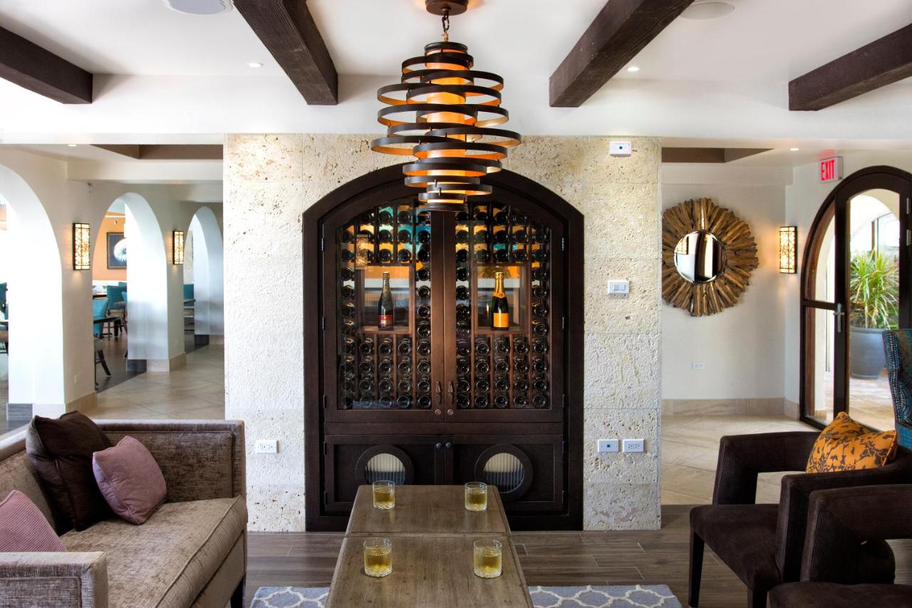 Oyster Bay Beach Resort & Spa - Luxury Serviced Condo