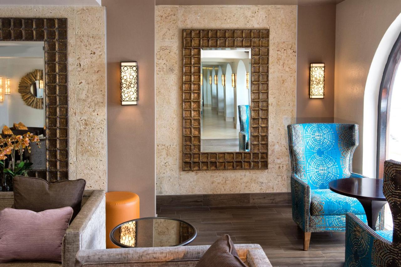 Oyster Bay Beach Resort & Spa - Luxury Serviced Condo