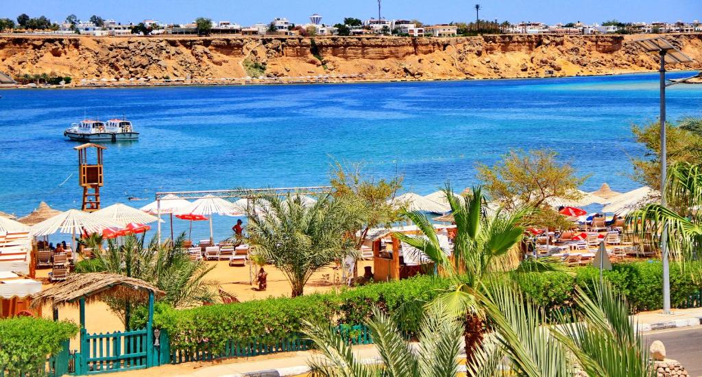 Turquoise Beach Hotel