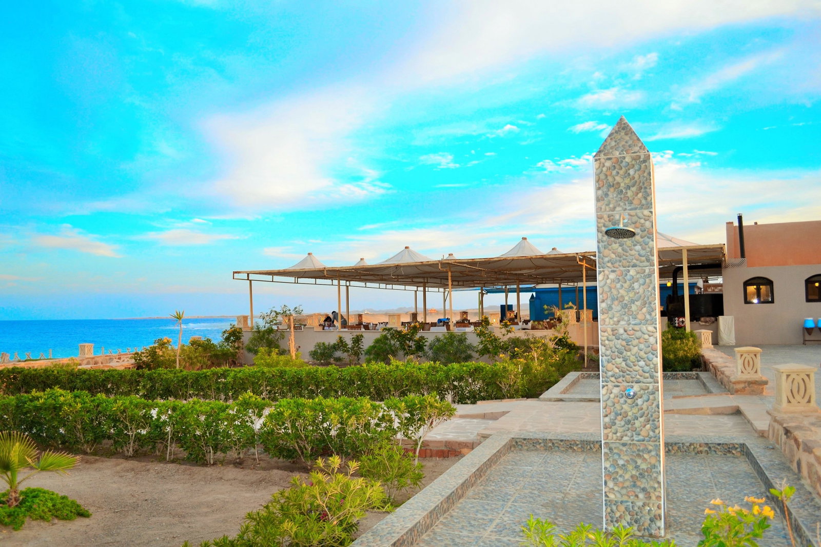Rohanou Beach Resort & Ecolodge
