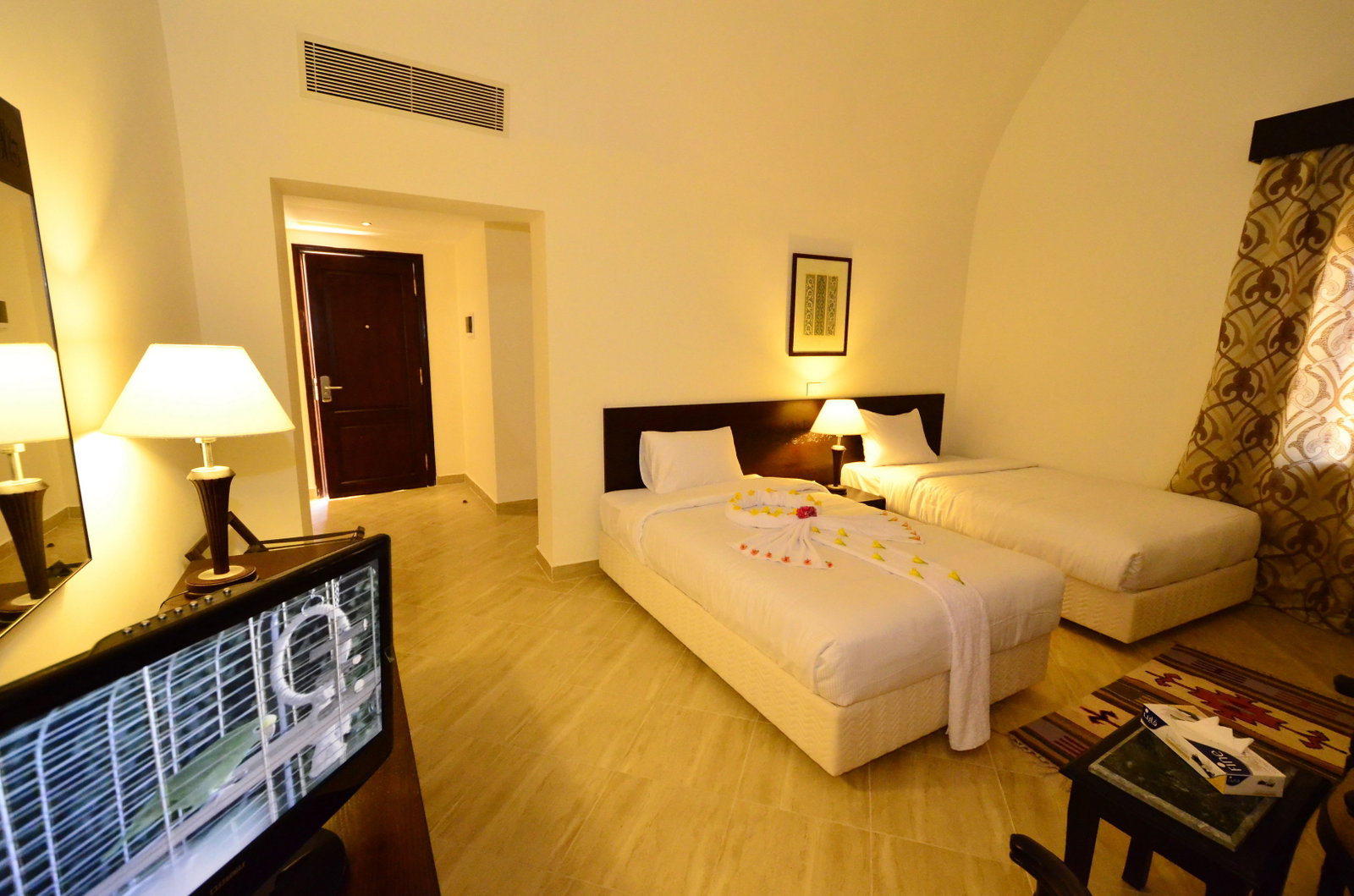 Rohanou Beach Resort & Ecolodge
