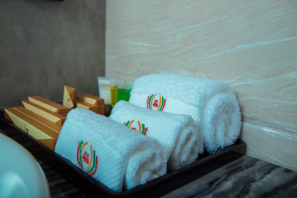 Tiffany Diamond Hotels - Makunganya Street