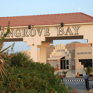 Hotel Mangrove Bay Resort cazare Al Qusayr