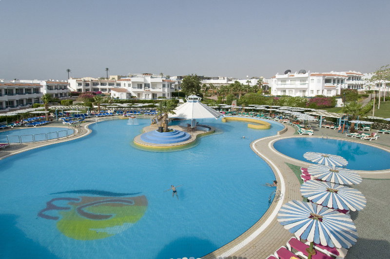 dal travel Dreams Vacation Resort