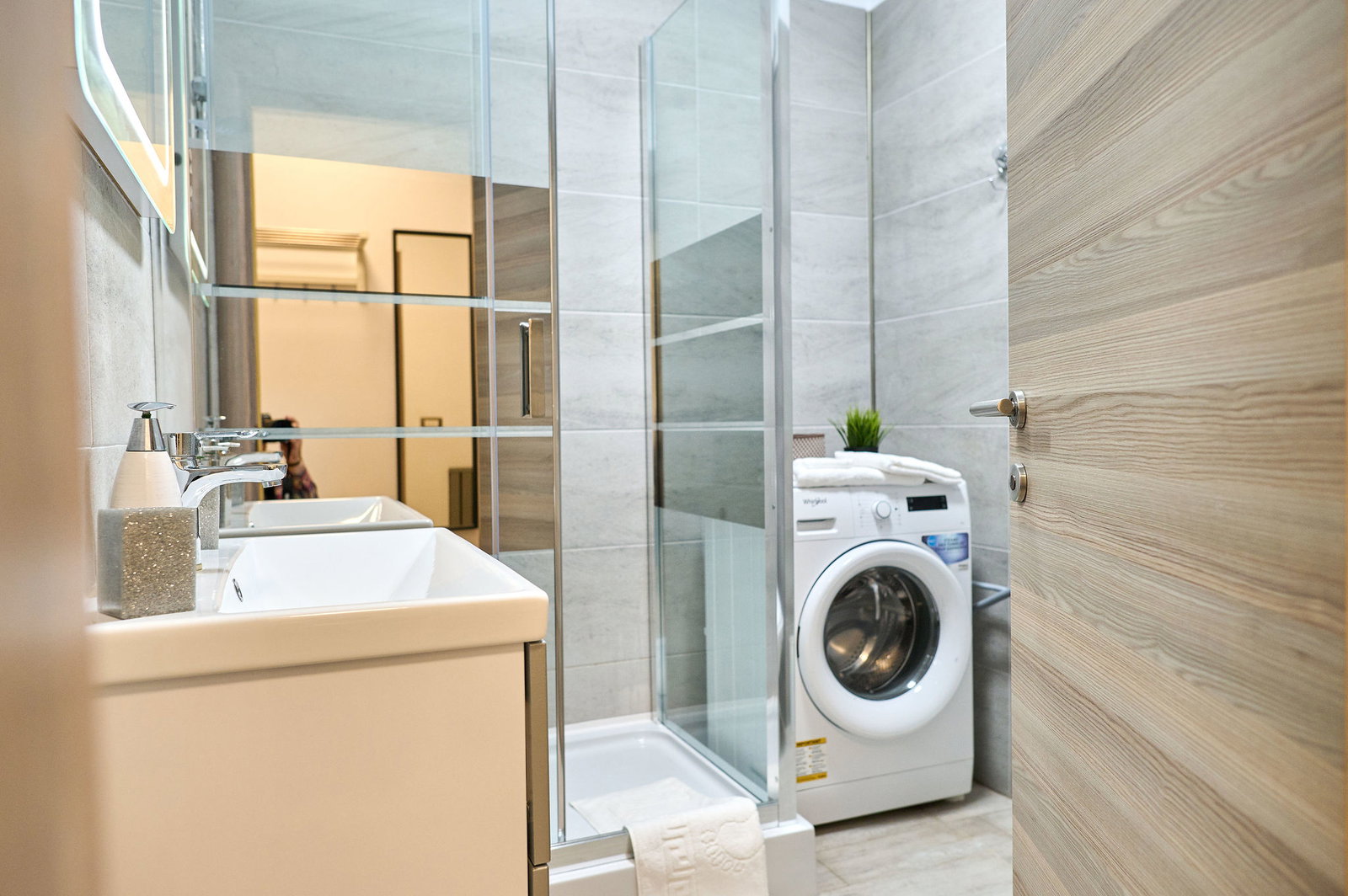 Aparthotel Ella