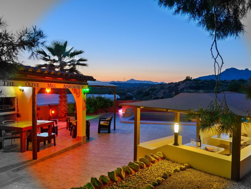 Hotel The Olive Mill Aparthotel