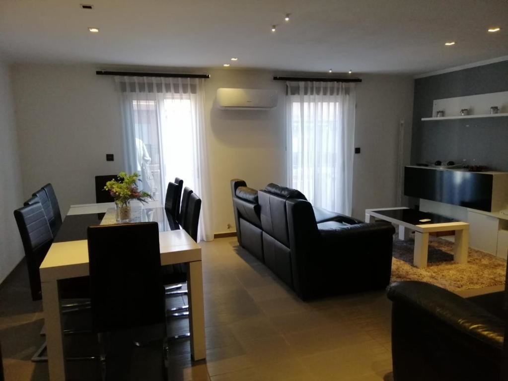 Hotel Elche Piso Entero 3 Dormitorios Dobles