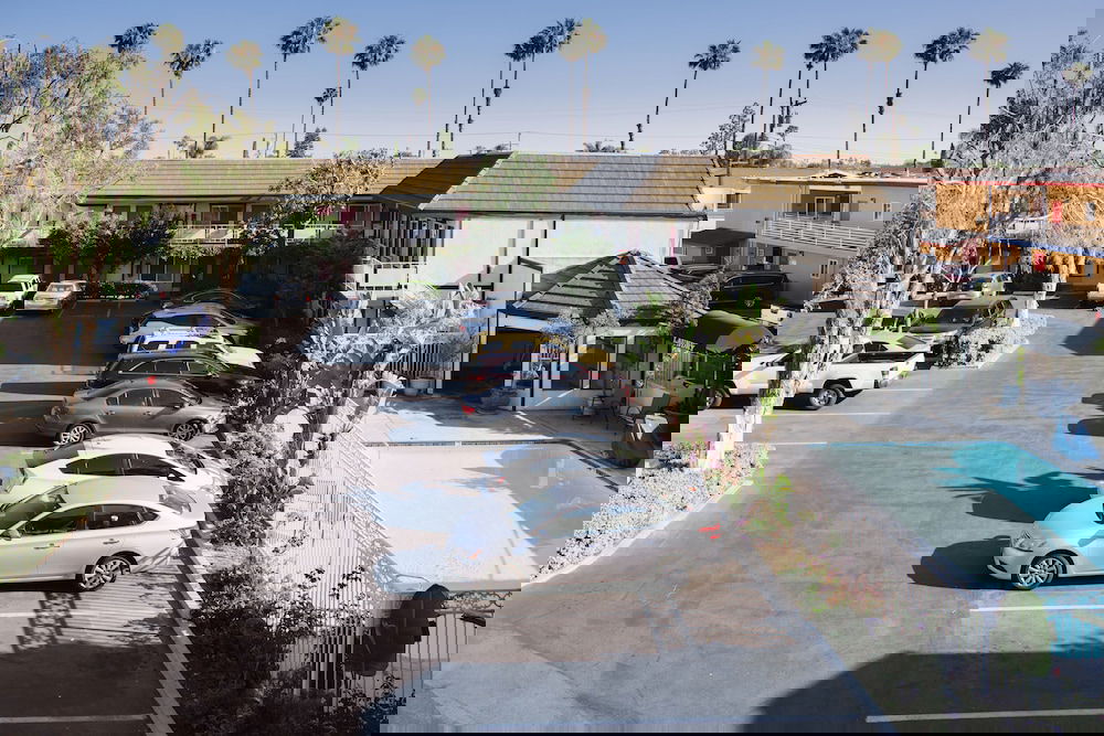 Hotel Alamo Inn & Suites