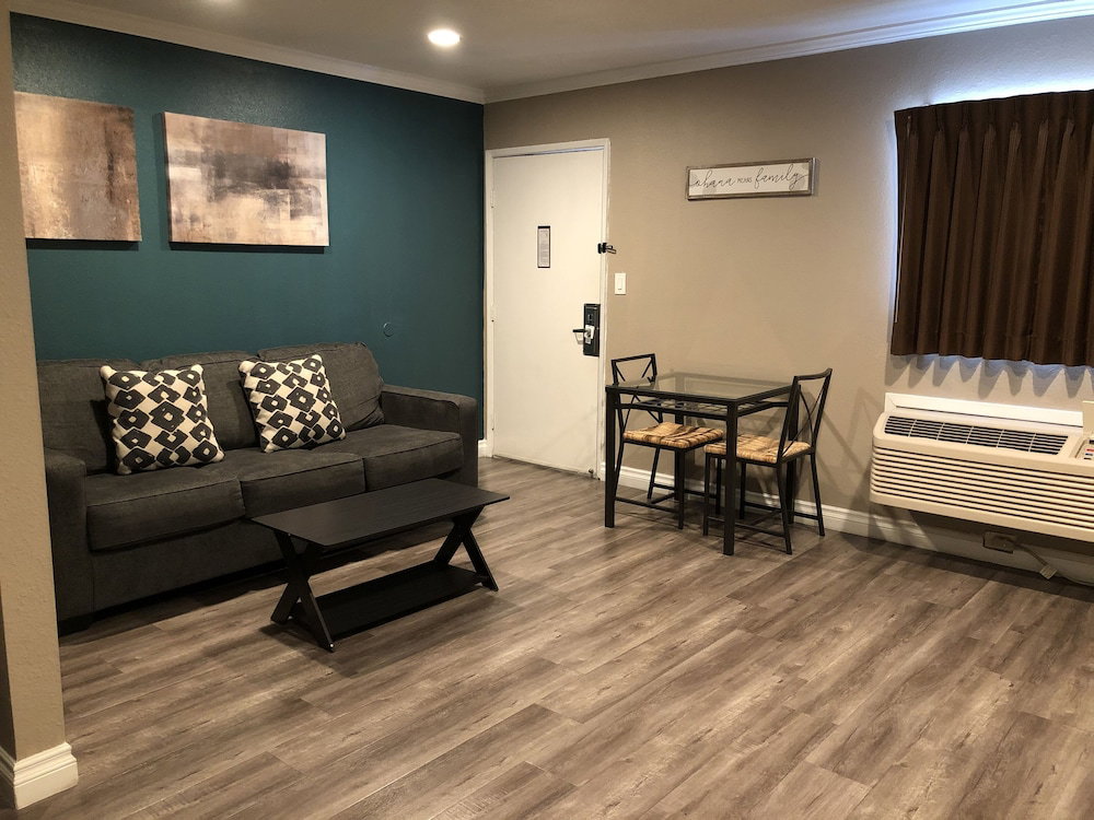 Hotel Anaheim Executive Inn And Suites