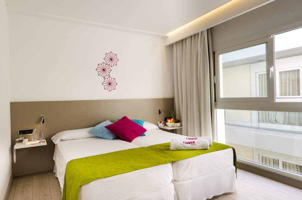 dal travel Onmood Cala Ratjada By Portblue Hotels