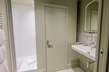Hotel 1Er Etage Sopi