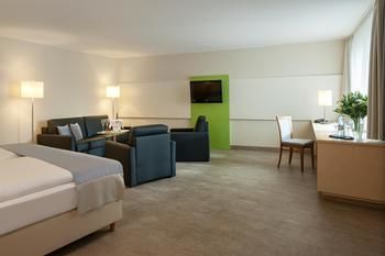 Hotel Essential By Dorint Köln - Junkersdorf