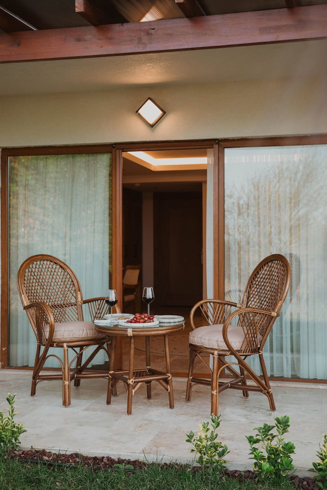 Villaqua Boutique Hotel