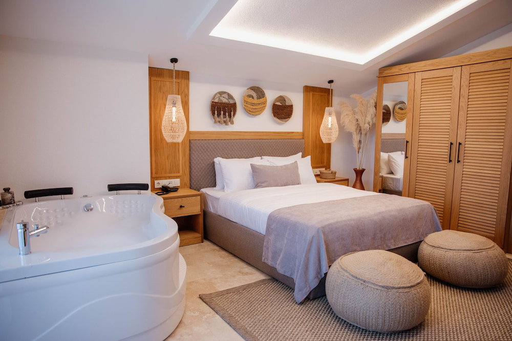 Villaqua Boutique Hotel