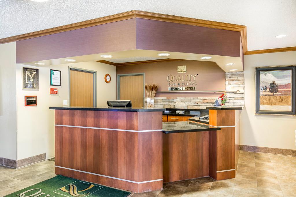 Hotel Quality Inn & Suites