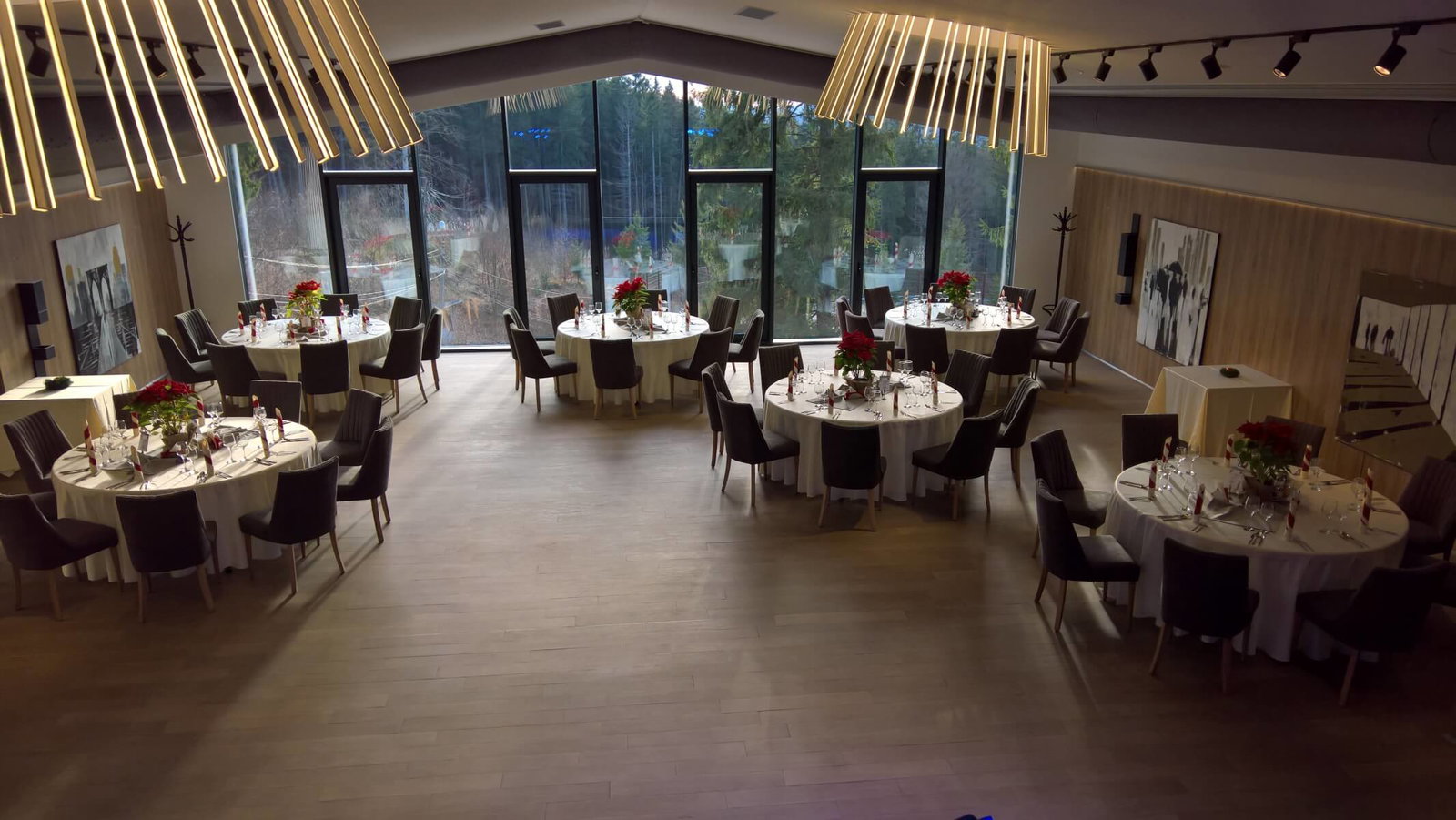Complex Hotelier Cota O Mie